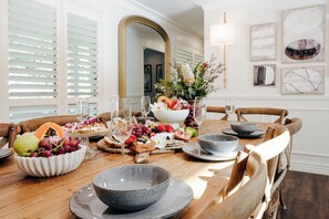 Dining - Berry Luxury Retreat (Berry)