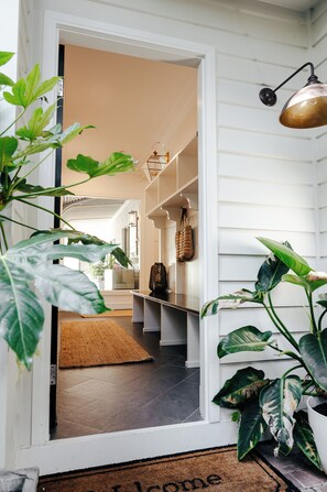 Interior - Berry Luxury Retreat  (Berry)