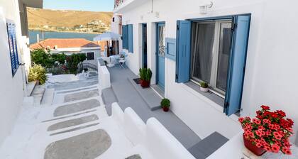 Amphoras Apartments