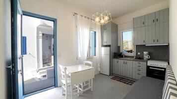 Apartemen Deluks | Dapur pribadi | Lemari es besar, oven, kompor, dan mesin pembuat kopi/teh