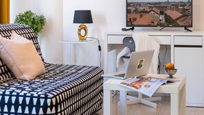 Living area - Modern Studio Near City Center (Zagreb)