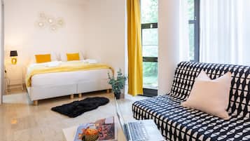 Setrika/meja setrika dan seprai linen