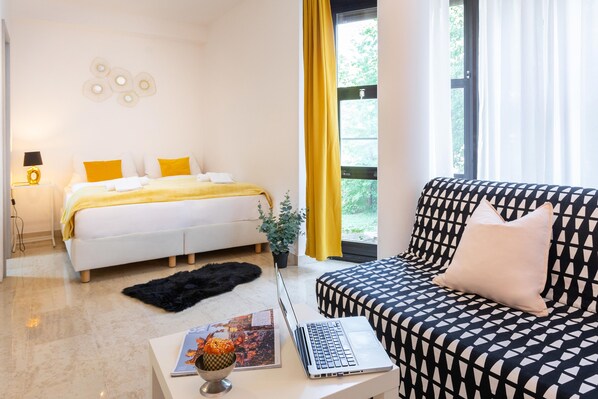 Strykejern/-brett og sengetøy