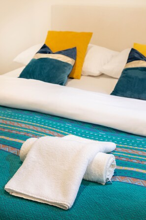 Bed sheets - Spacious Studio Near City Center (Zagreb)