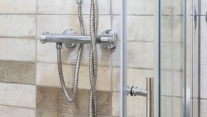Hair dryer - Spacious Studio Near City Center (Zagreb)