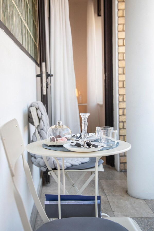 Dining - Cozy and Beautiful Studio Near City Center (Zagreb)