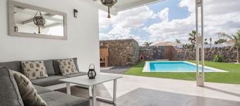 Holiday Home "Villa Era 1" with Garden, Pool, Terrace and Wi-Fi