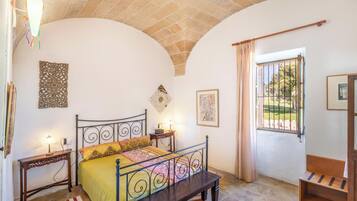 7 slaapkamers, een strijkplank/strijkijzer, gratis wifi, beddengoed