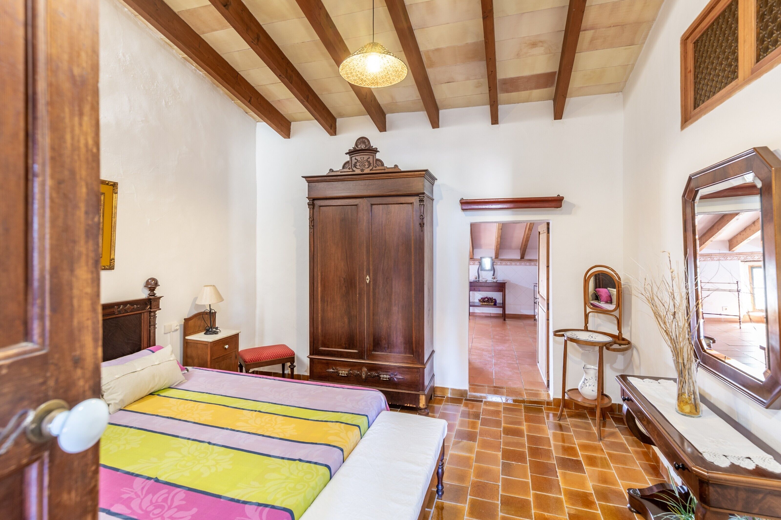 7 chambres, fer et planche à repasser, Wi-Fi gratuit, draps fournis