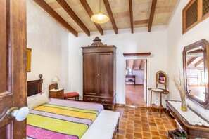 7 slaapkamers, een strijkplank/strijkijzer, gratis wifi, beddengoed