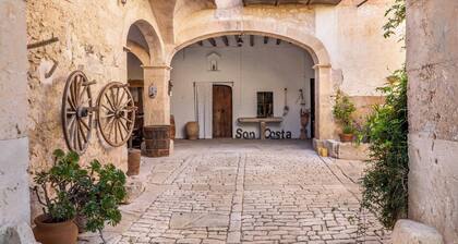 Maison de vacances rustique "Son Costa" avec vue sur la montagne, jardin, piscine et Wi-Fi