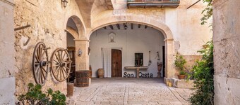 Rustic Holiday Home "Son Costa" with Mountain View, Garden, Pool & Wi-Fi
