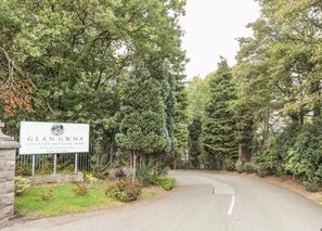 Chalet | Property grounds