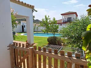 Property grounds - Casa J&v (Montellano)