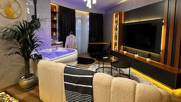 Executive-Zimmer, 1 Schlafzimmer, Whirlpool | Bettwäsche aus ägyptischer Baumwolle, hochwertige Bettwaren
