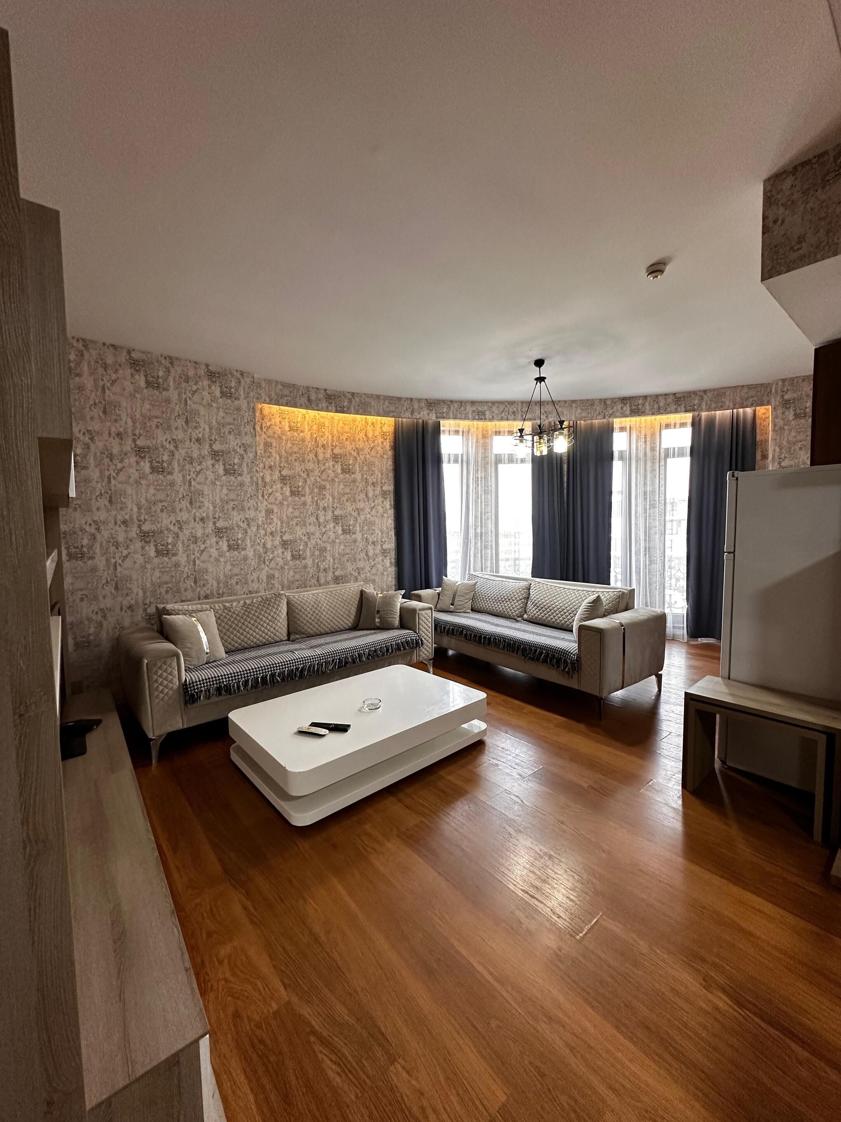 family room, multiple beds, 2 bathrooms | 1 bedroom, egyptian cotton sheets, premium bedding, desk