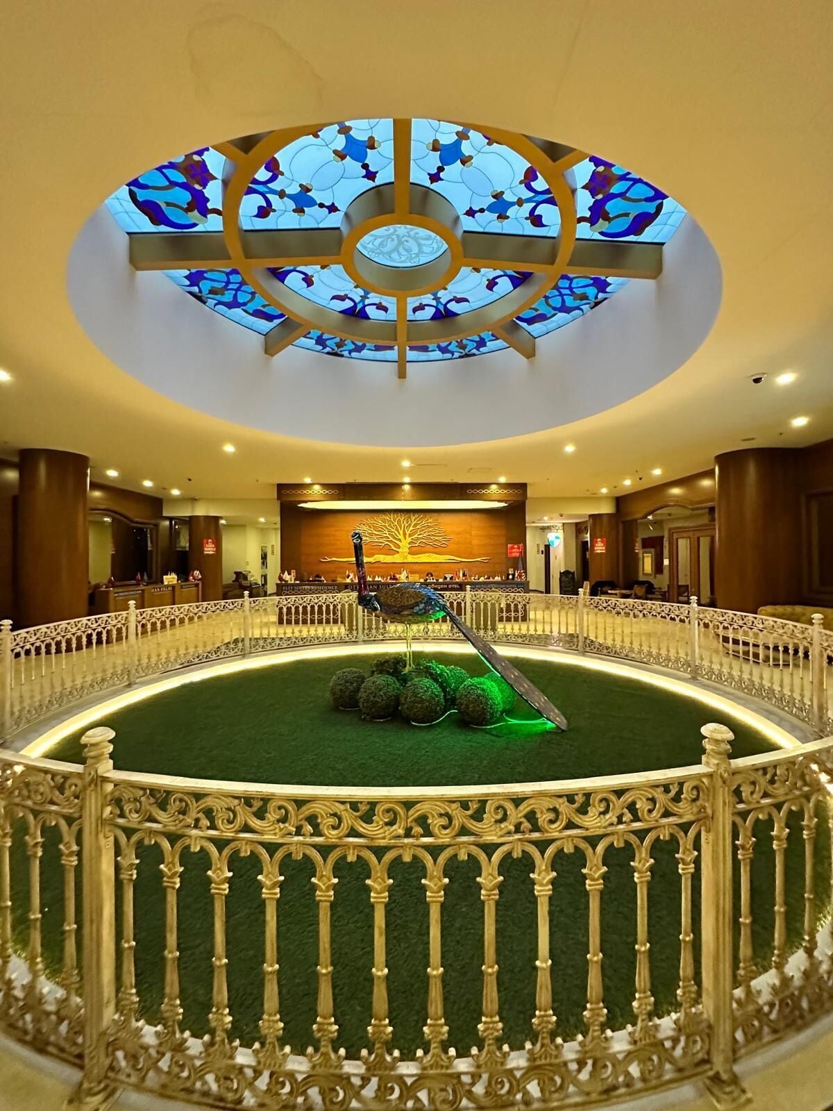 breakfast and dinner served