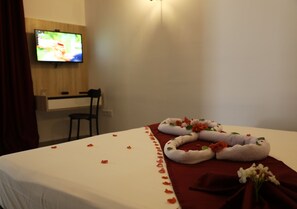 Individually decorated, individually furnished, desk, blackout curtains - Hotel Mizwar Djerba (Houmt Souk)