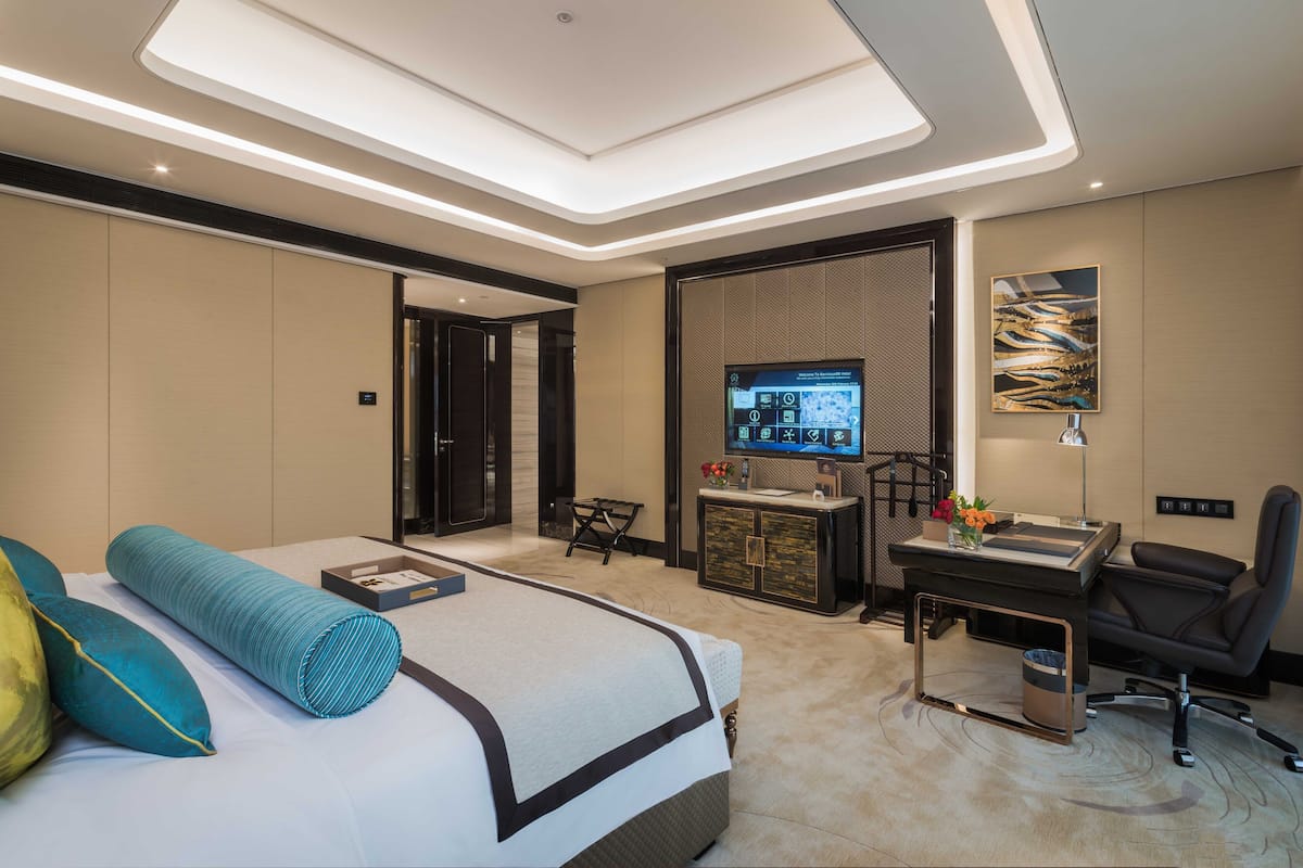 1 Schlafzimmer, Minibar, Schreibtisch, Verdunkelungsvorhänge
