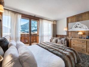 5 bedrooms, free WiFi, bed sheets