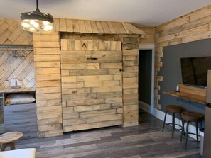 Interior - Rustic 2BR Loft with River Views (Harrisburg)