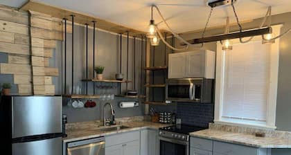 Rustic 2BR Loft with River Views