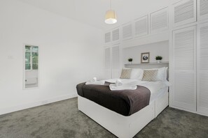Appartement | 5 chambres, espace de travail pour ordinateurs portables