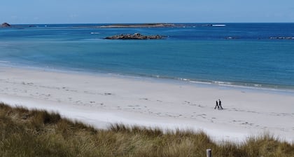 Longère (traditional long house) with covered and heated swimming pool in the Domaine des Abers***.