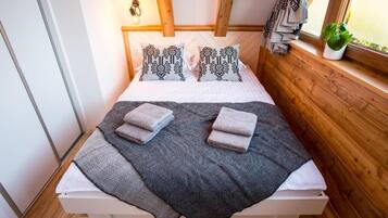 Superior Chalet | 1 bedroom, individually decorated, individually furnished