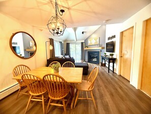 Interior - Modern Mountain Condo with Spa (Killington)