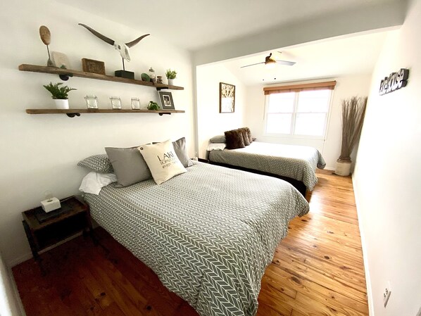 2 bedrooms, desk, iron/ironing board, travel cot