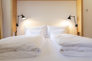 Ropa de cama de alta calidad, edredón y minibar