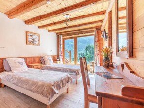 5 bedrooms, WiFi