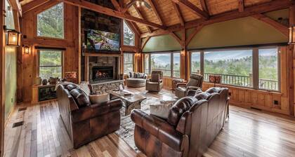 Spectacular Mtn view ☛Hot Tub ☛Fire pit ☛Sleeps 13 ☛