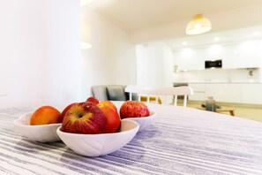 Shared kitchen - Cosy Guesthouse - Sónia's Houses (Lisbon)