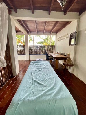 Tiefengewebe-Massagen, klassische Massagen, Schwangerschaftsmassagen