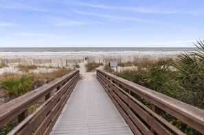 House, 5 Bedrooms | Beach - Verano del Sur by Five Star Properties (Hilton Head Island)