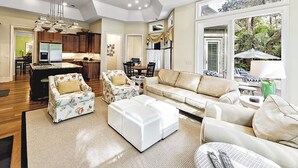 House, 5 Bedrooms | Living room | Flat-screen TV - Su Casa by Five Star Properties (Hilton Head Island)
