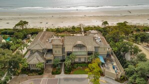 House, 5 Bedrooms | Exterior - Su Casa by Five Star Properties (Hilton Head Island)