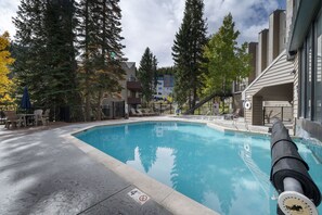 Piscine couverte