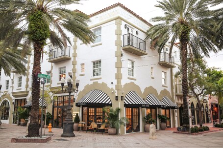 Esme Miami Beach - Image 4