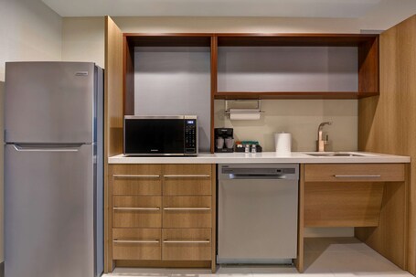 Home2 Suites by Hilton Orlando at Flamingo Crossings - Image 24