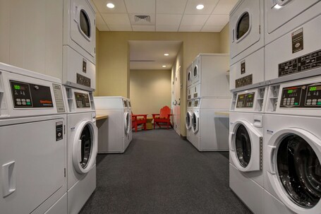 Home2 Suites by Hilton Orlando at Flamingo Crossings - Image 33