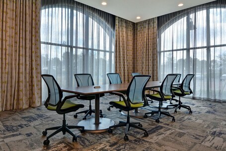 Home2 Suites by Hilton Orlando at Flamingo Crossings - Image 34