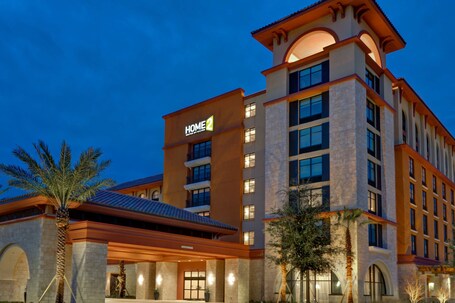Home2 Suites by Hilton Orlando at Flamingo Crossings - Image 21
