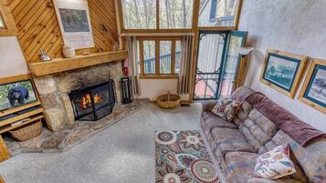TV, fireplace, offices