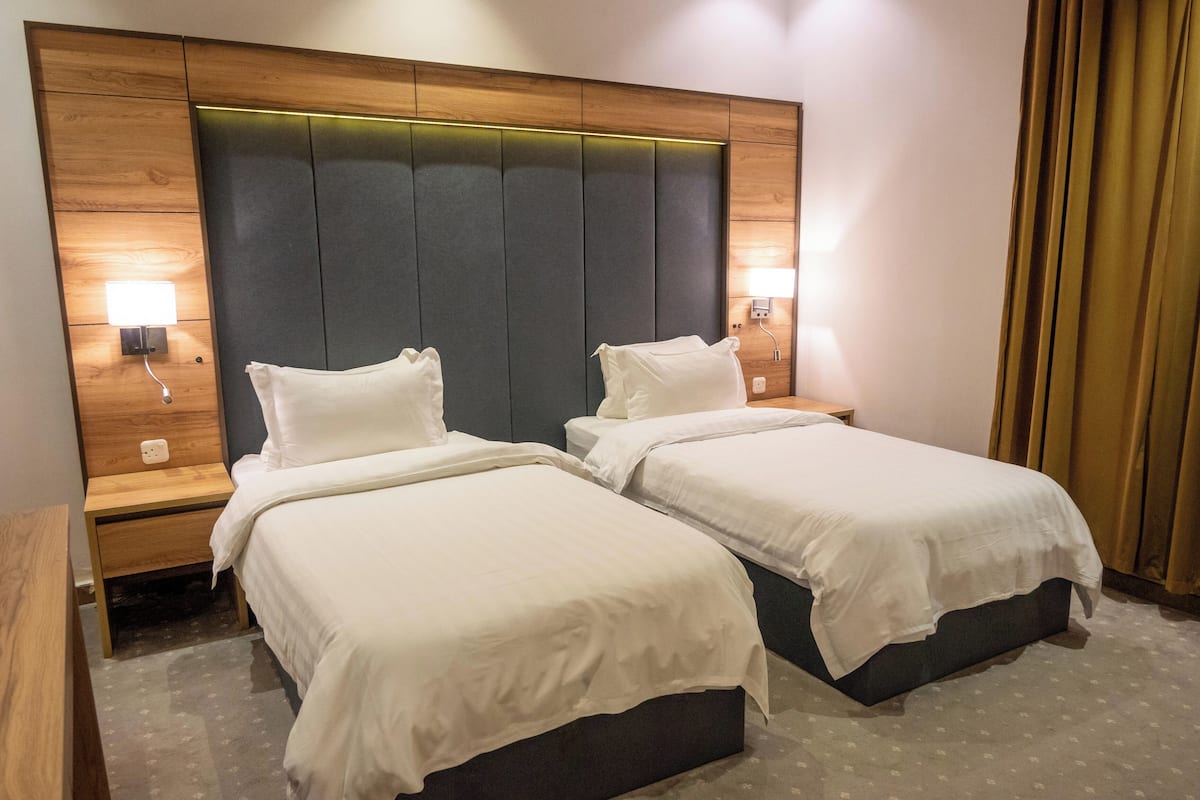 Junior Twin Room, Multiple Beds