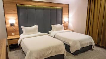 普通雙床房, 多張床 | 2 間睡房、埃及棉床單、高級寢具、房內夾萬