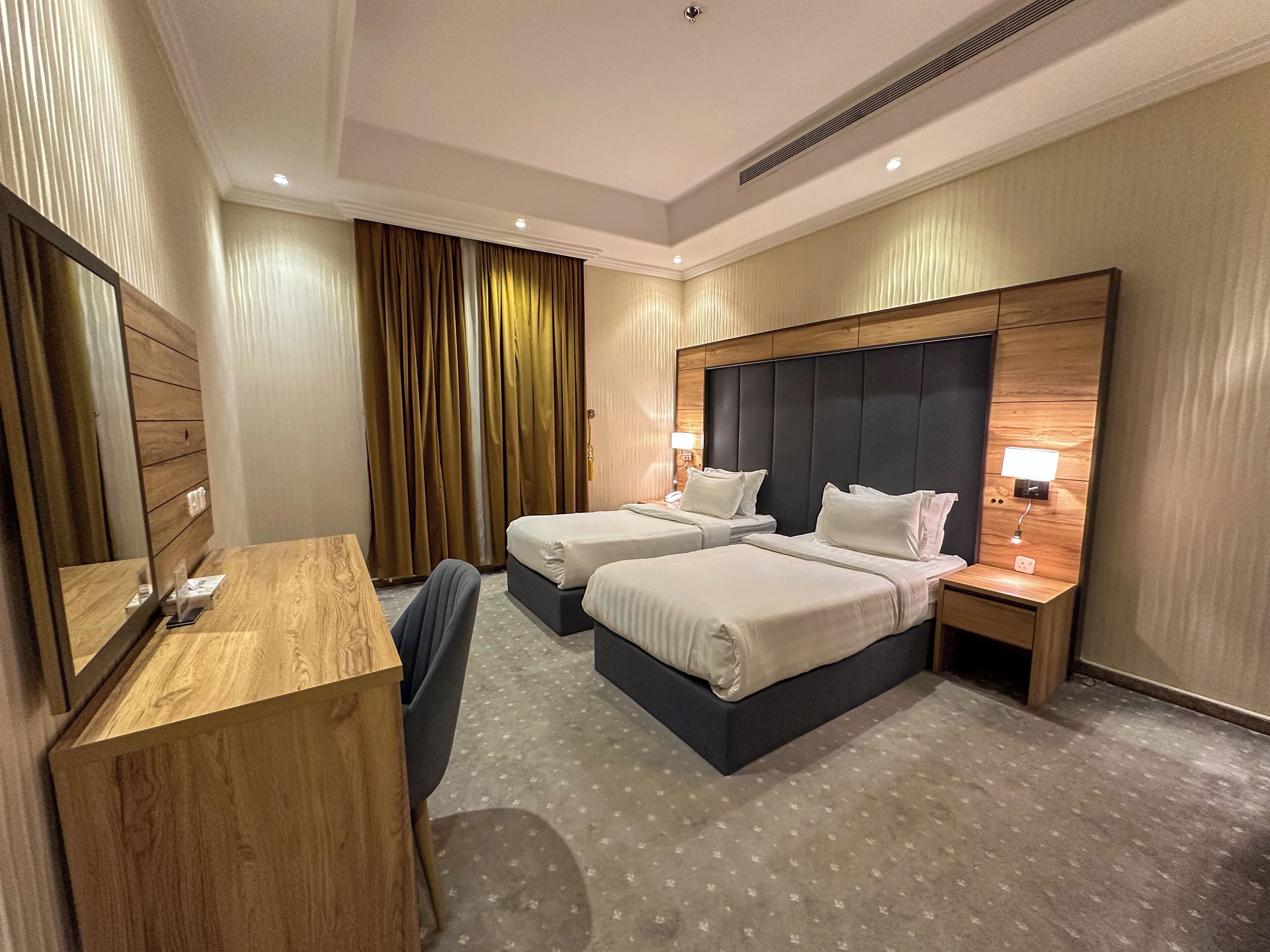 Tomannsrom – junior, flere senger | Sengetøy i egyptisk bomull, sengetøy av topp kvalitet og safe på rommet