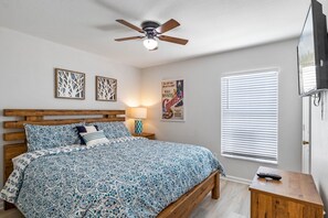 6 chambres, fer et planche à repasser, lit parapluie, Wi-Fi gratuit